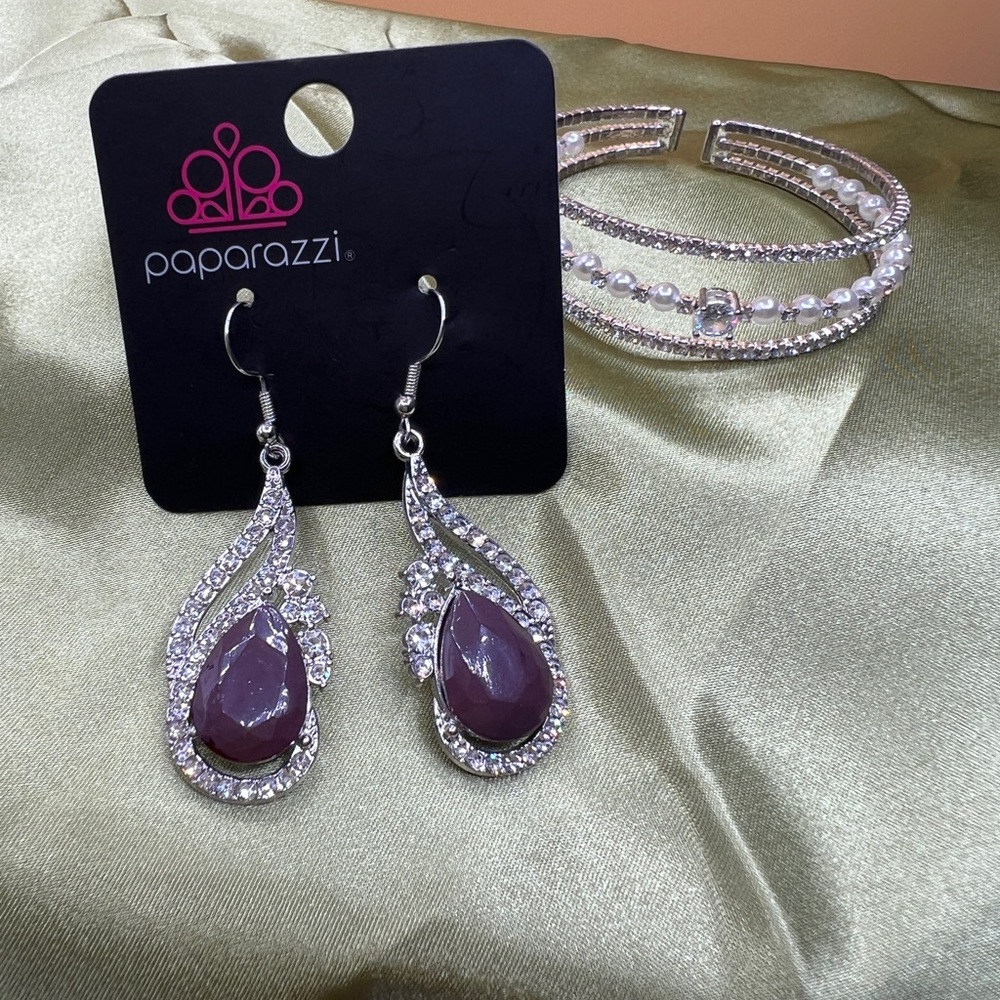 Paparazzi Silver and Plum Jewelry Set